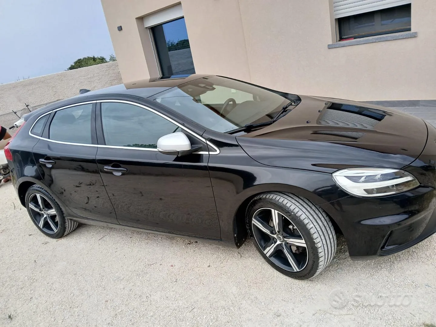 Volvo V40 2017 photo 2