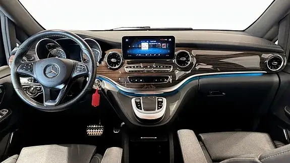 Mercedes-Benz V 300 2023 photo 4