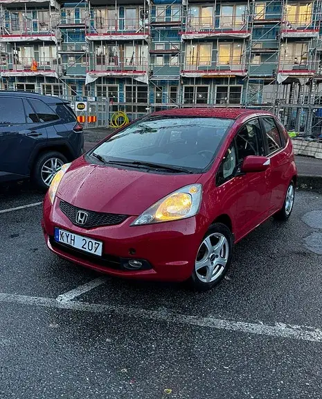 Honda Jazz 2011 photo 2