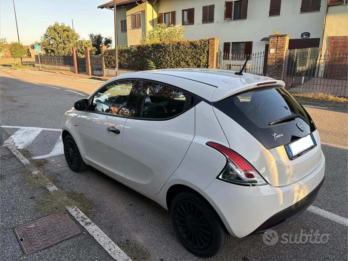Lancia Ypsilon