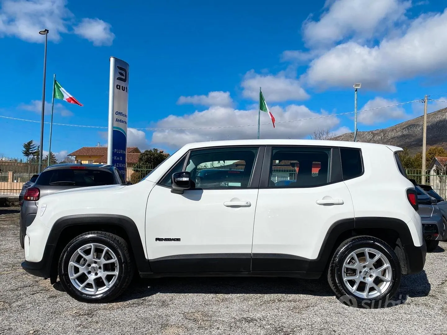 Jeep Renegade 2023 photo 4