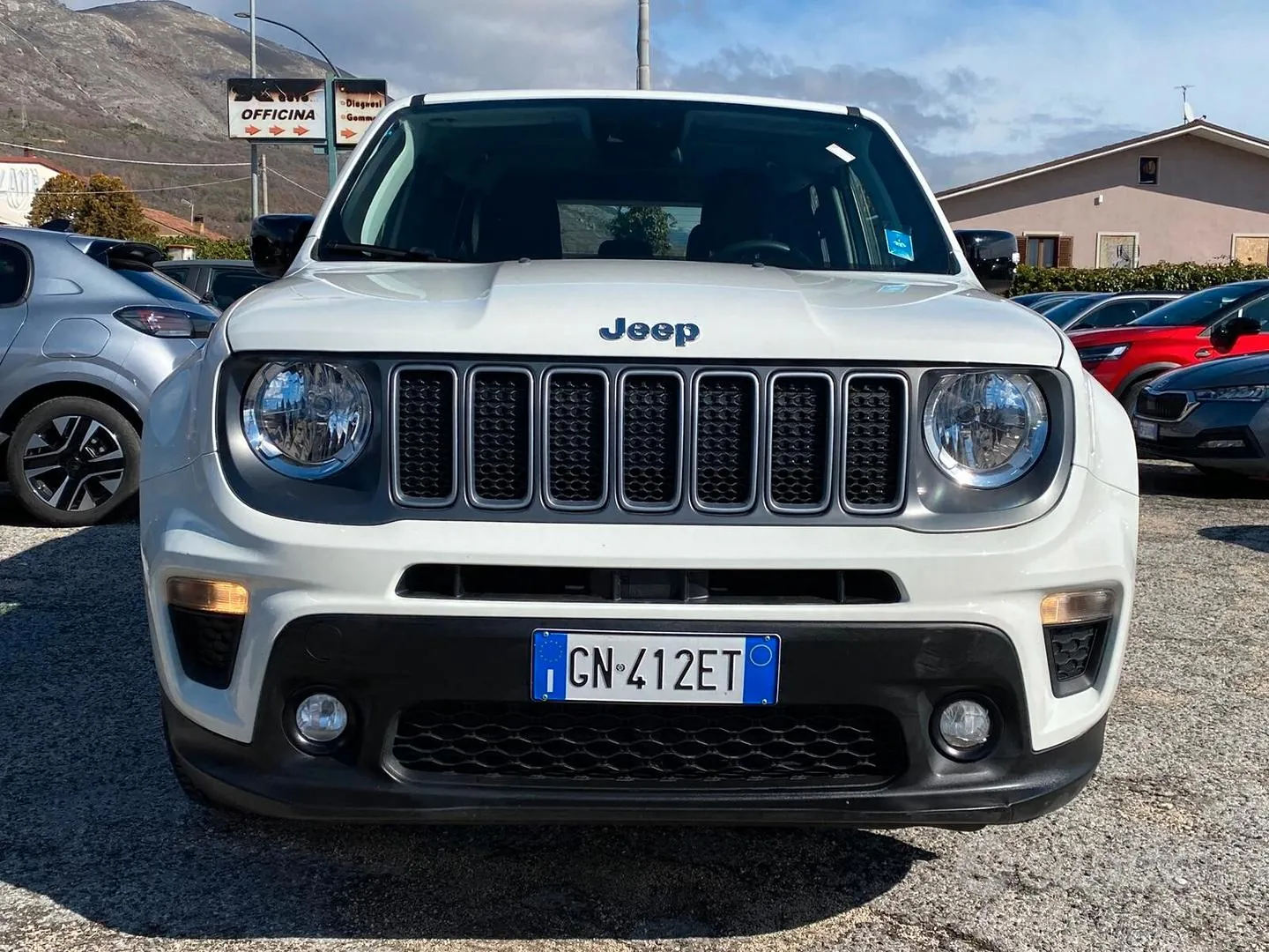 Jeep Renegade 2023 photo 2