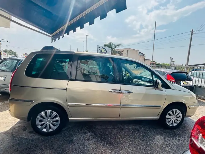Peugeot 807 2013 photo 4