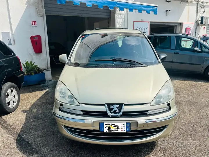 Peugeot 807 2013 photo 2