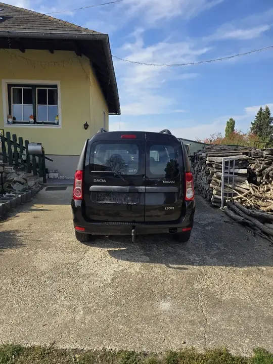 Dacia Logan 2012 photo 2