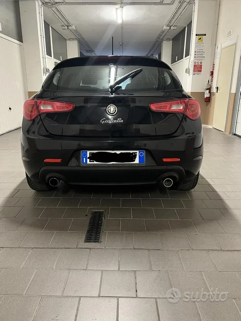 Alfa Romeo Giulietta 2011 photo 4