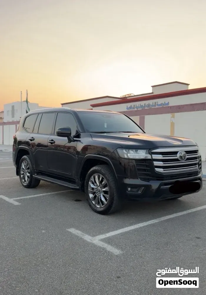 Toyota Land Cruiser Gxr 2022 photo 2