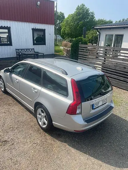Volvo V50 2011 photo 5