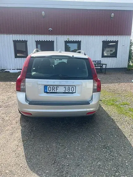 Volvo V50 2011 photo 4