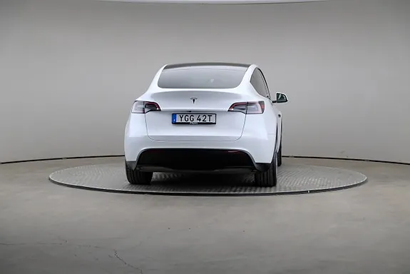 Tesla Model Y 2023 photo 5