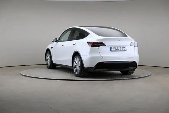 Tesla Model Y 2023 photo 2