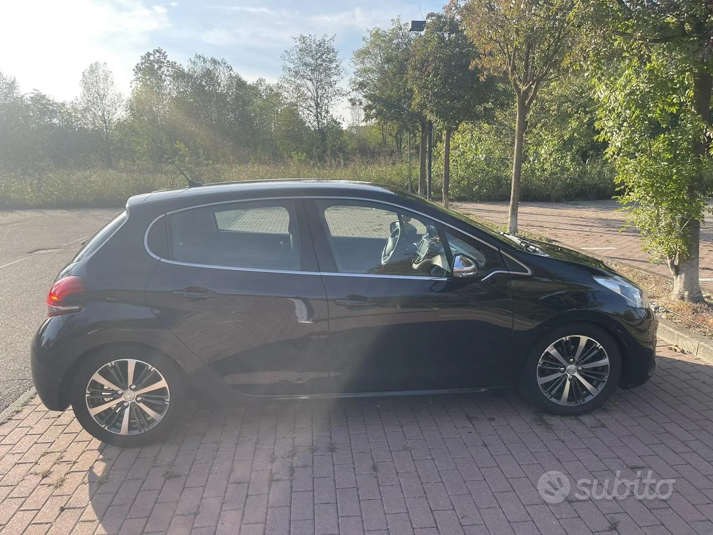 Peugeot 208 2016 photo 4