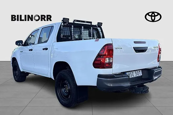 Toyota Hilux 2023 photo 4