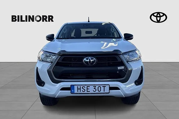 Toyota Hilux 2023 photo 3