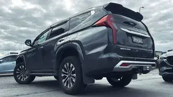 Mitsubishi Pajero Sport 2021 photo 3