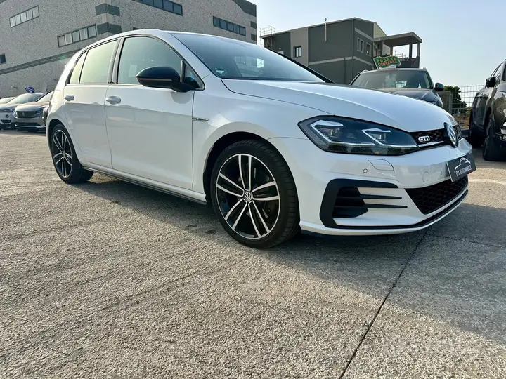 Volkswagen Golf Gtd 2017 photo 4