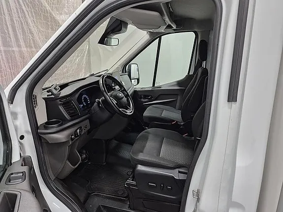 Ford Transit 2022 photo 2