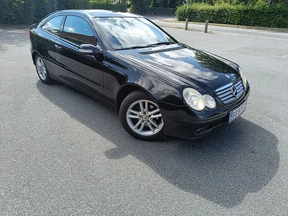 Mercedes-Benz C200 2003 photo 4