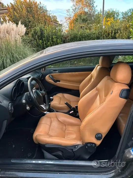 Alfa Romeo Gt 2006 photo 3