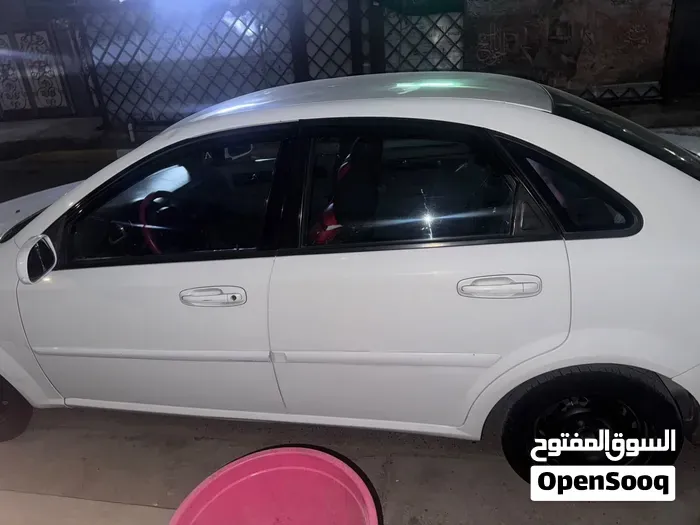 Chevrolet Optra 2011 photo 2