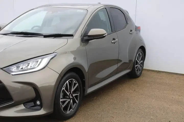 Toyota Yaris 2023 photo 5