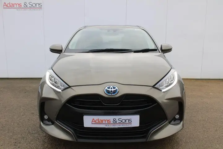 Toyota Yaris 2023 photo 4