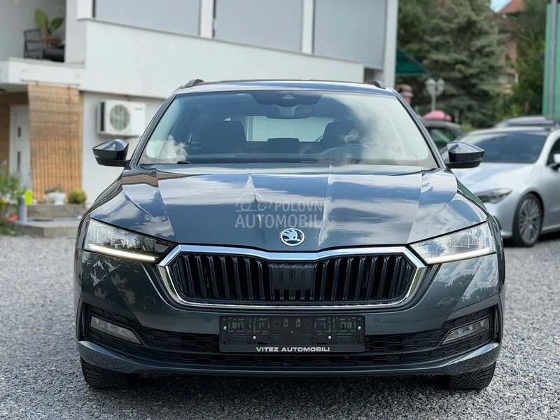 Skoda Octavia 2022 photo 2
