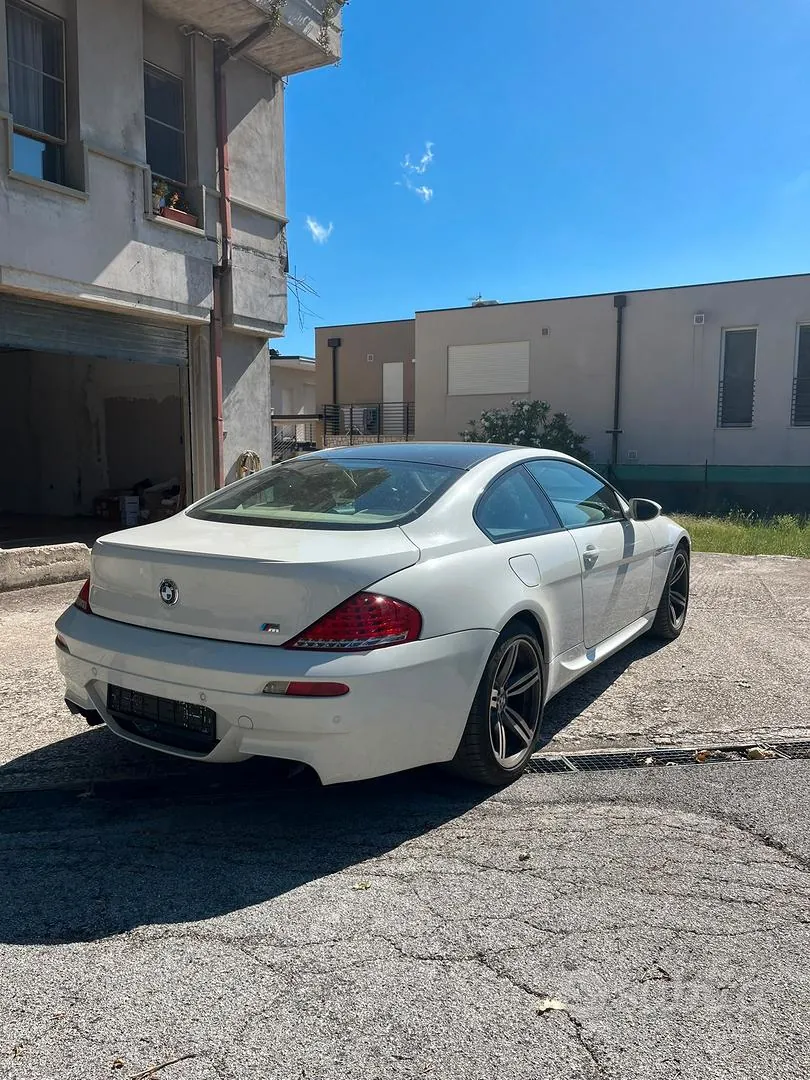 BMW M6 2006 photo 2