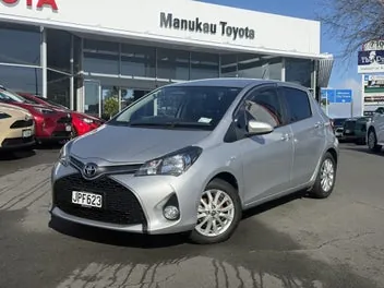 Toyota Yaris 2016 photo 2