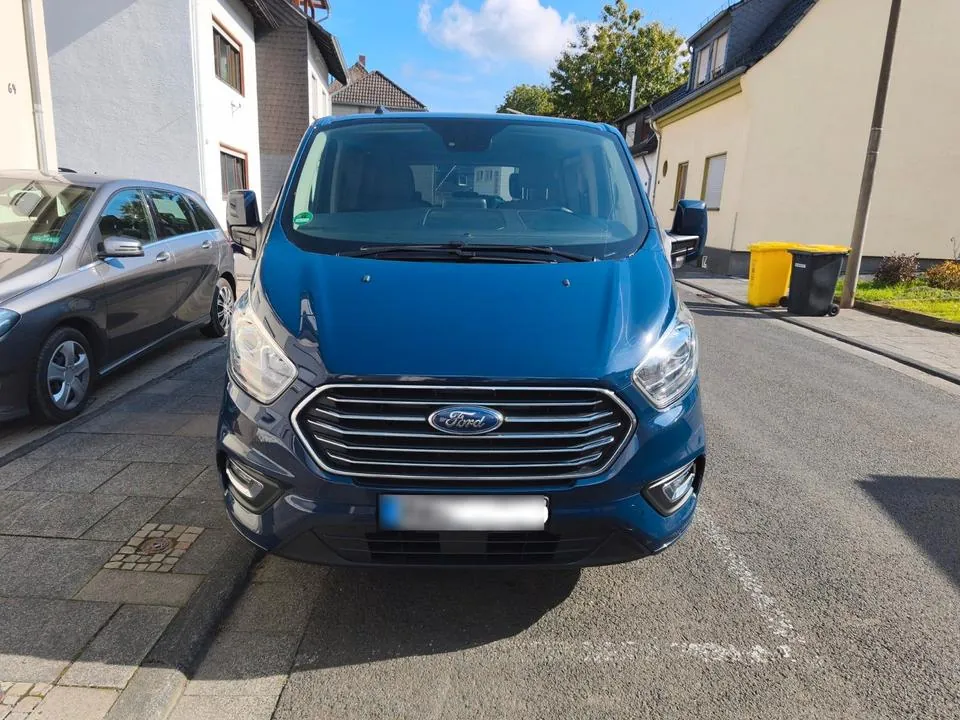 Ford Tourneo Custom