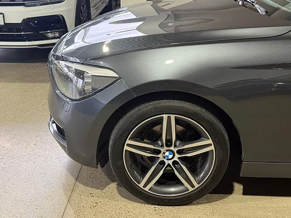 BMW 118D 2012 photo 4