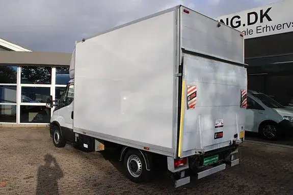 Iveco Daily 2021 photo 4