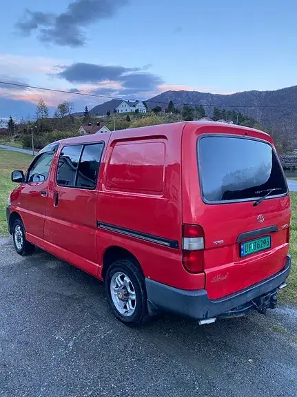 Toyota Hiace 2008 photo 4
