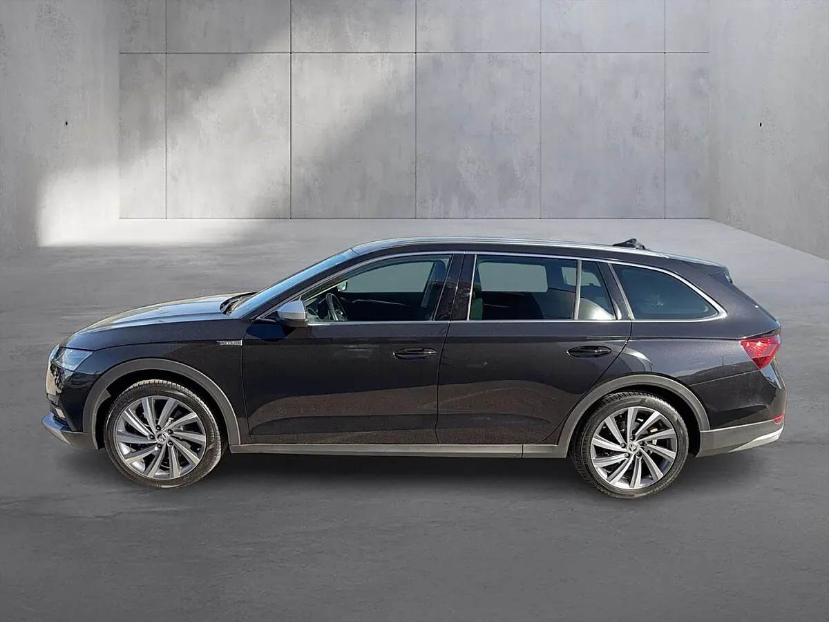 Skoda Octavia 2021 photo 2