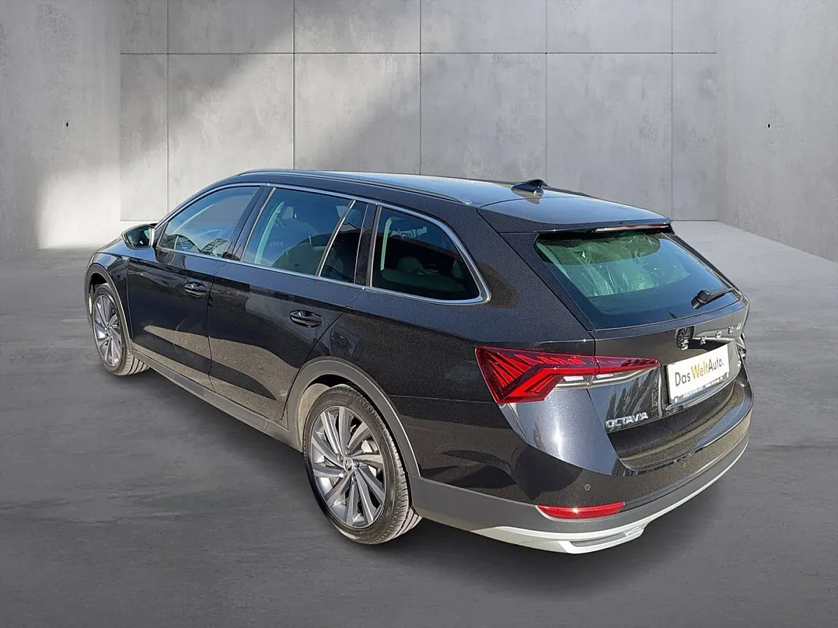 Skoda Octavia 2021 photo 3