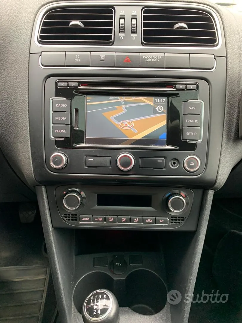 Volkswagen Polo 2011 photo 5