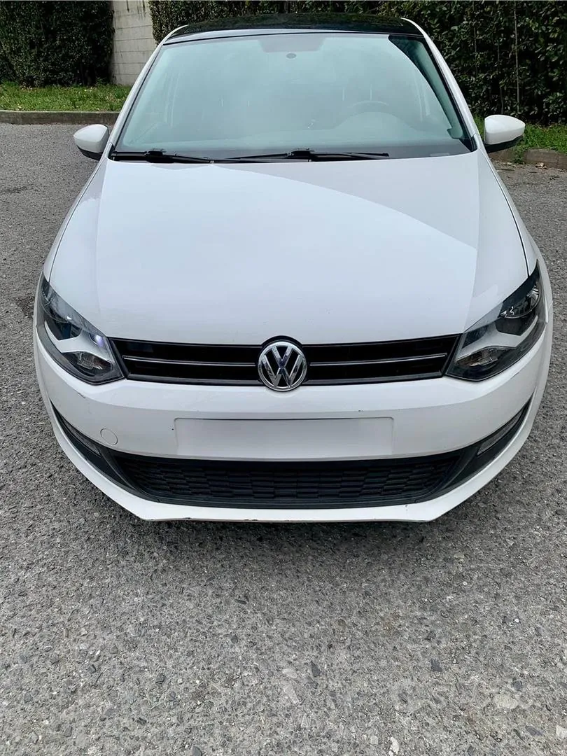 Volkswagen Polo 2011 photo 2