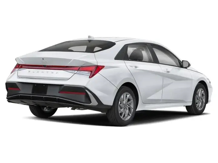 Hyundai Elantra 2025 photo 2