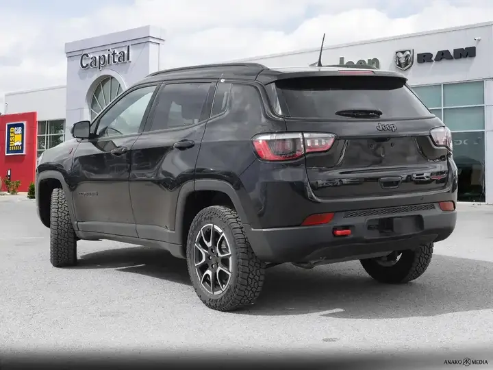 Jeep Compass 2026 photo 4