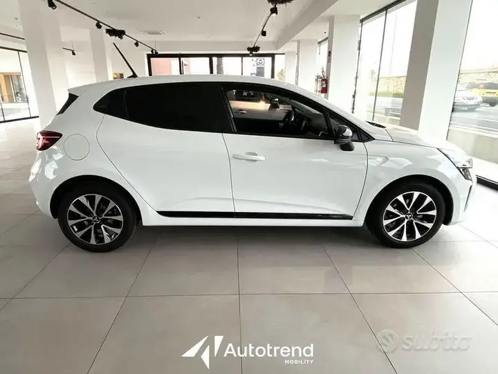 Mitsubishi Colt 2026 photo 5