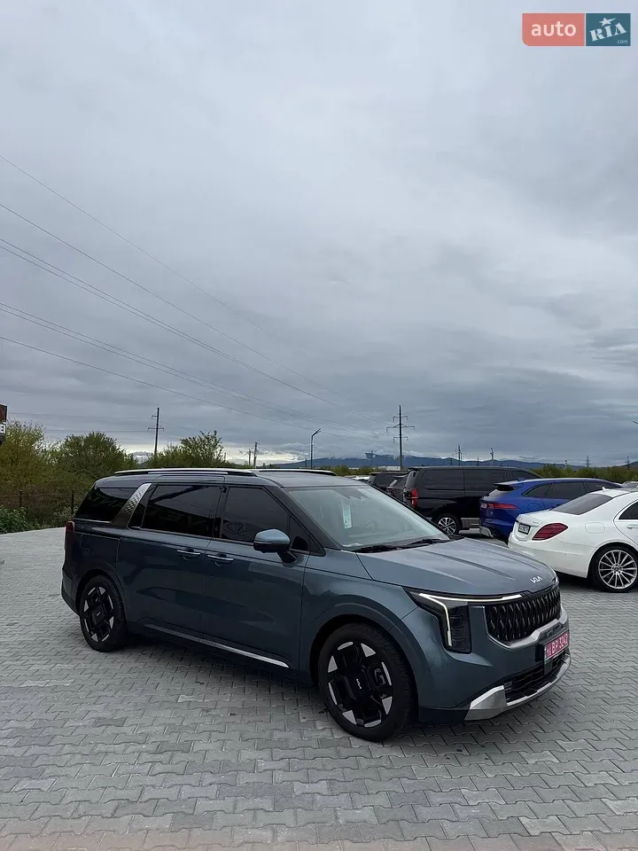 Kia Carnival 2024 photo 4