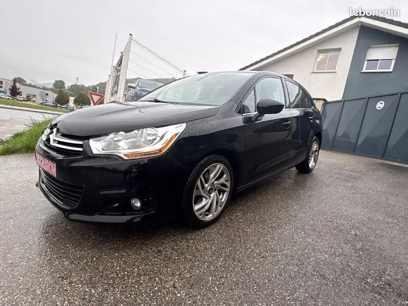 Citroen C4 2012 photo 2