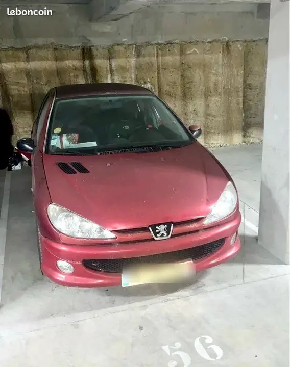 Peugeot 206 2008 photo 3