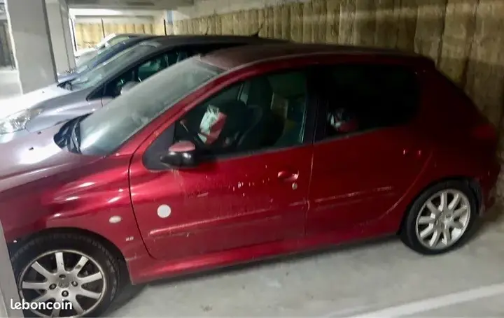 Peugeot 206 2008 photo 2