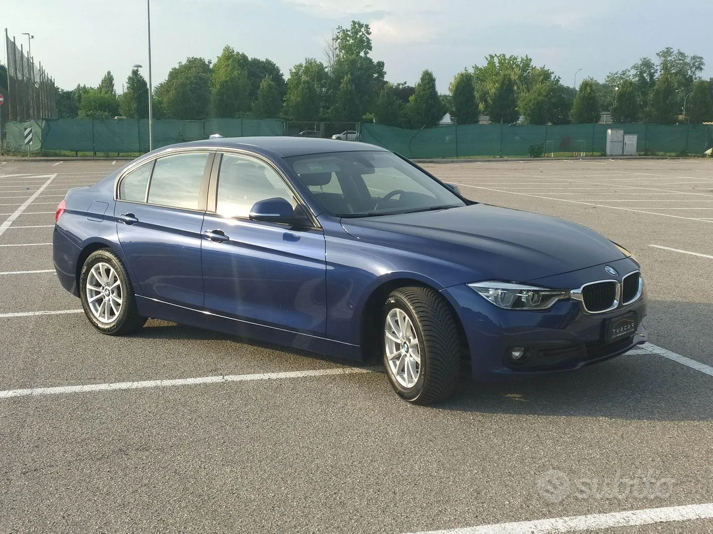 BMW 3 Series 2018 photo 3