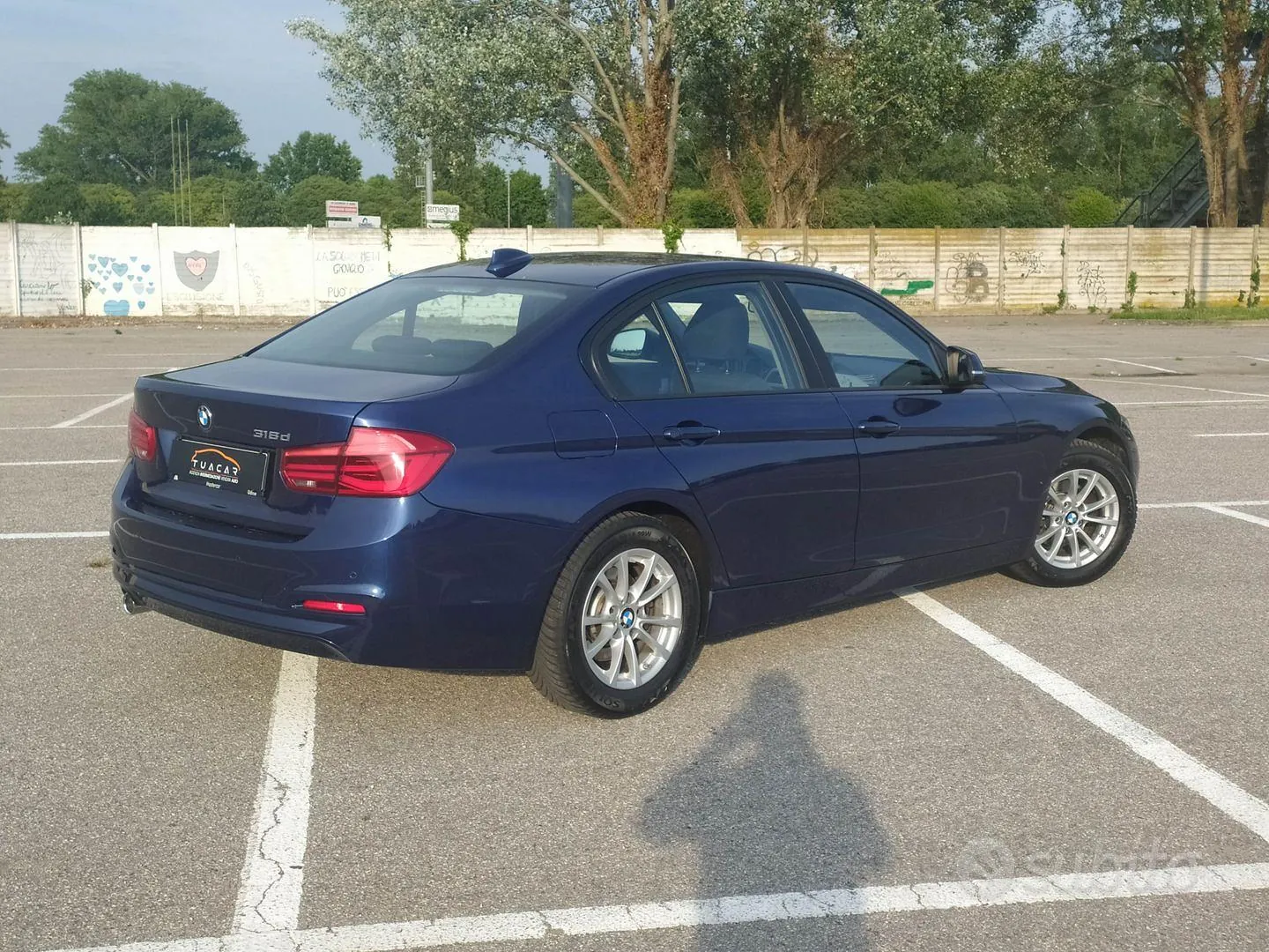 BMW 3 Series 2018 photo 4