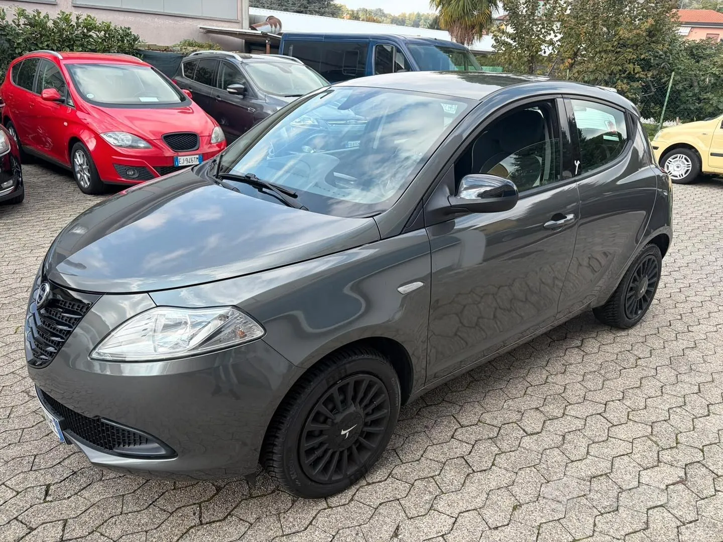 Lancia Ypsilon