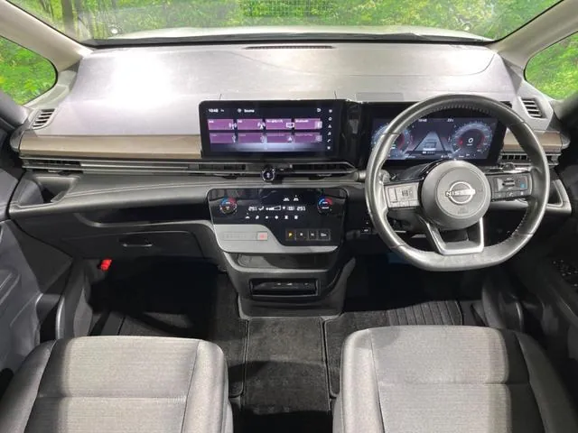 Nissan Serenade 2022 photo 2