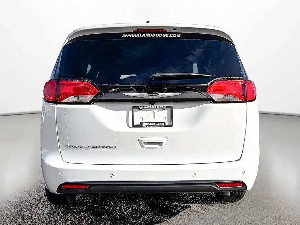 Chrysler Grand Caravan 2026 photo 4