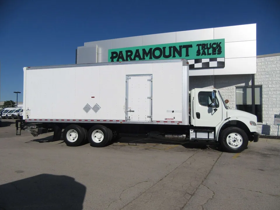 Freightliner M2106 2018 photo 2